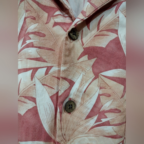 🪸 Tommy Bahama Hawaiian Vacation Peach Coral Leaf Printed Novelty Silk Shirt - Picture 4 of 6